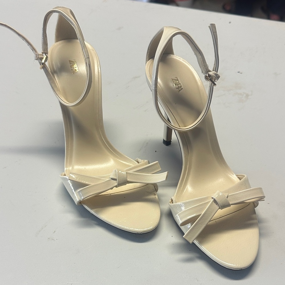 Zara Cream Bow High Heel Sandals size:38(7)